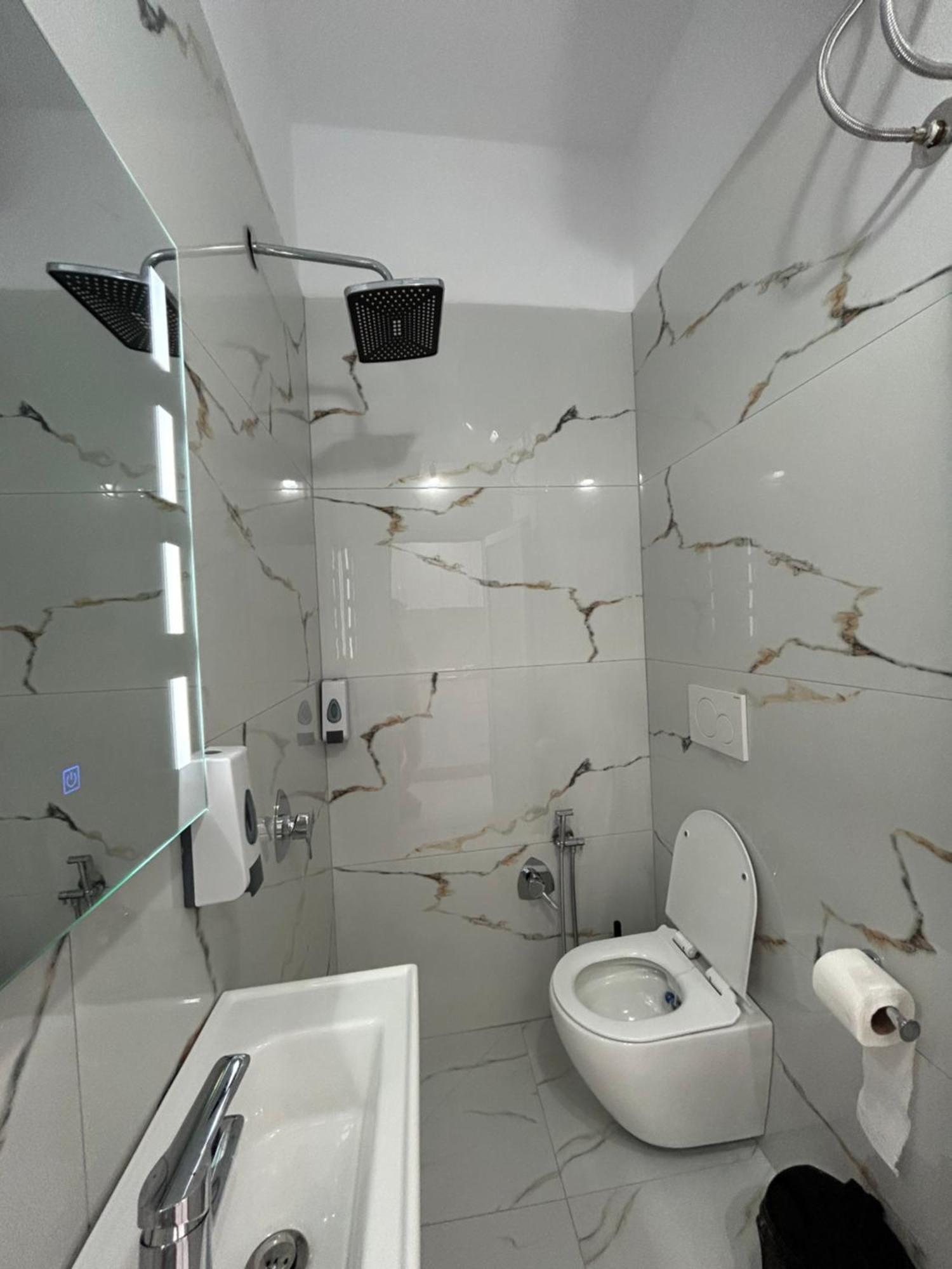 Vila Roan Vlorë Εξωτερικό φωτογραφία
