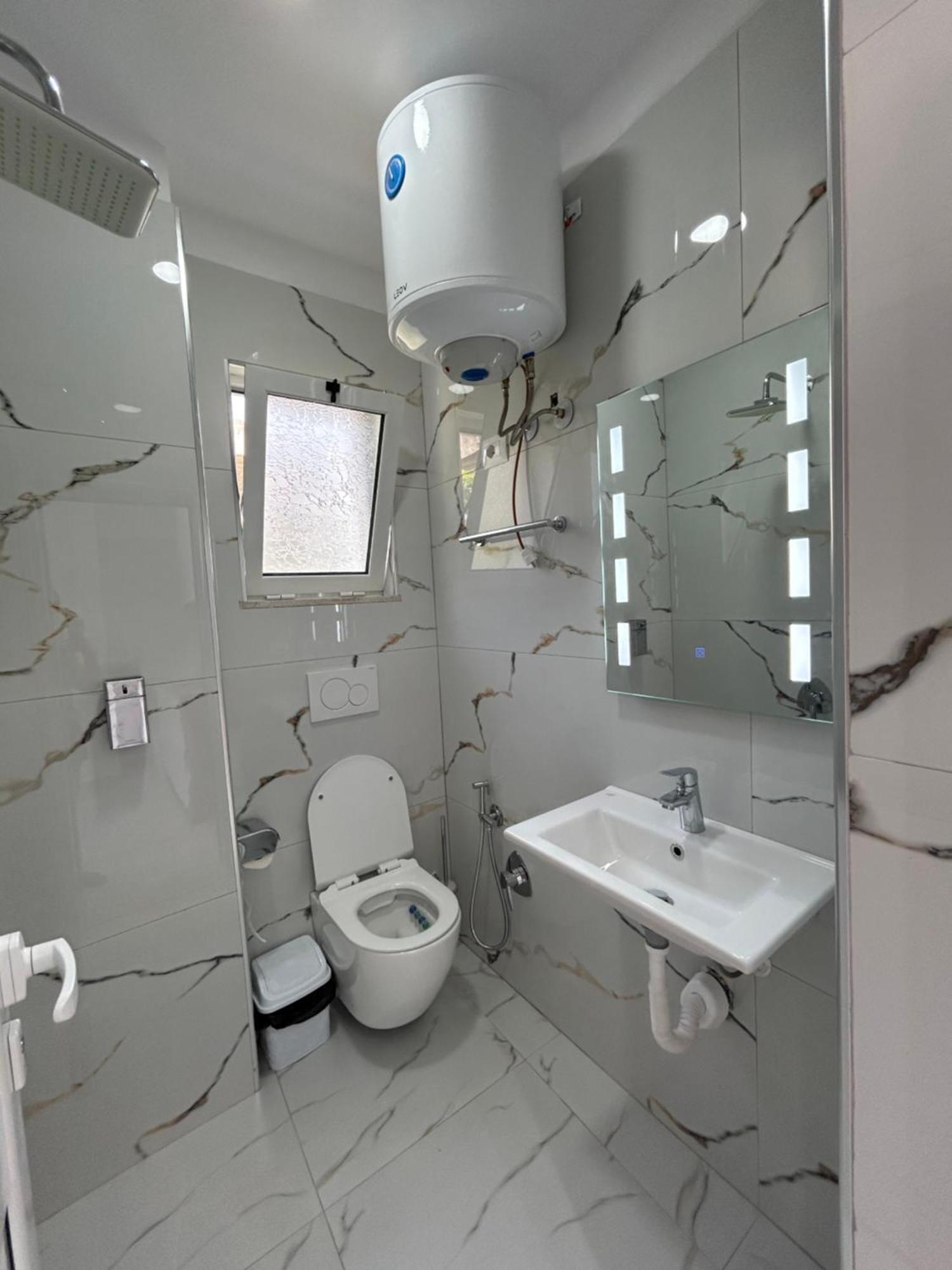 Vila Roan Vlorë Εξωτερικό φωτογραφία